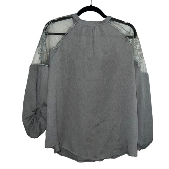 Green Mid Sleeve Women's Blouse | Size M/L - Picture 2 of 2